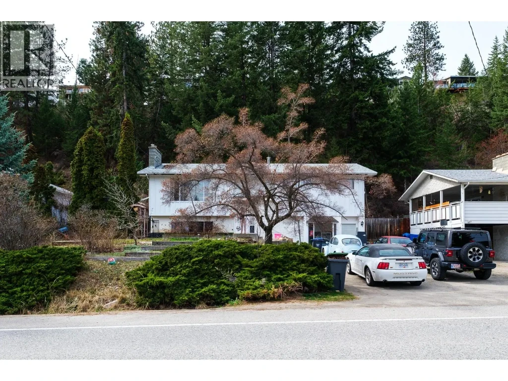3256 Mciver Road, West Kelowna